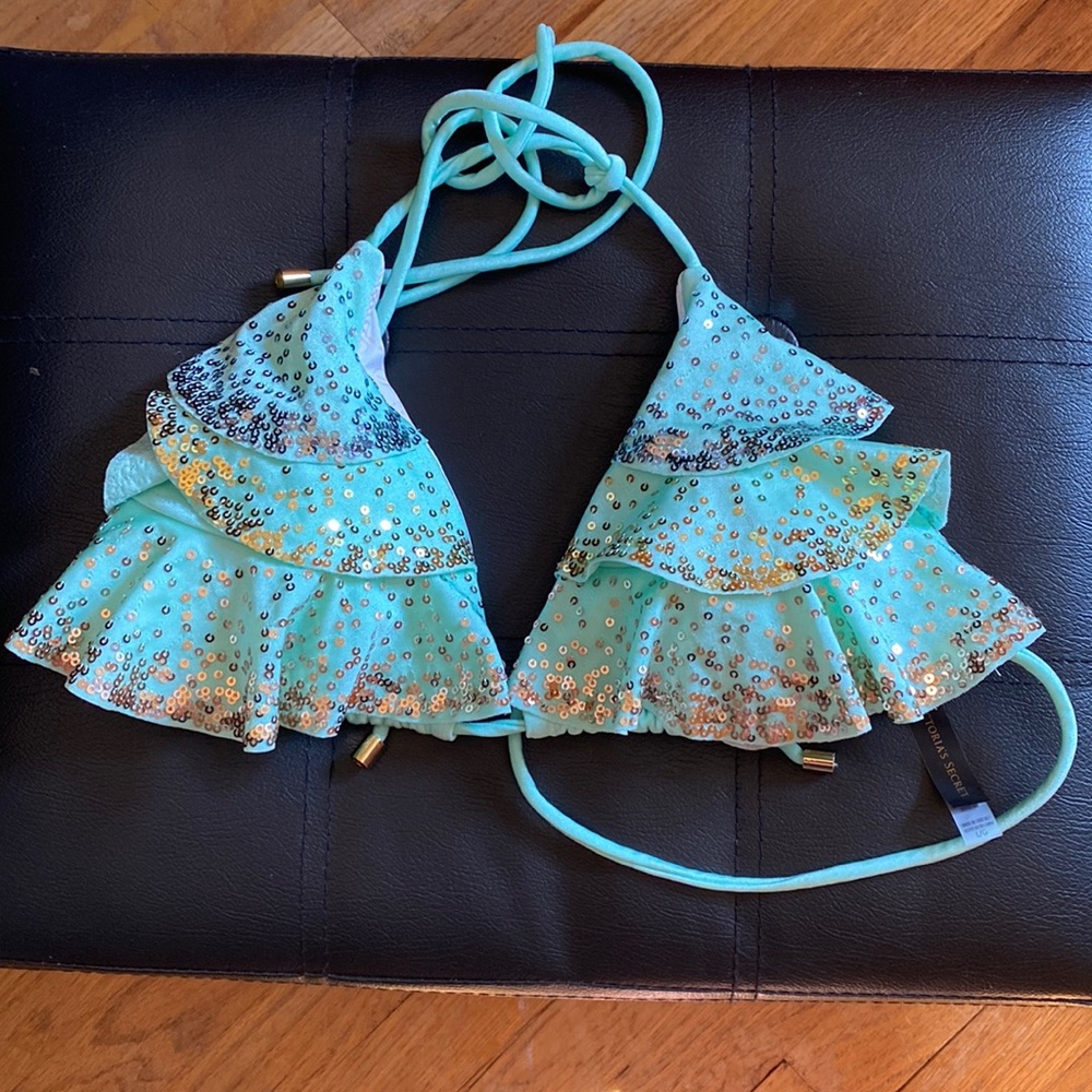 Victoria’s Secret waterfall Bikini top